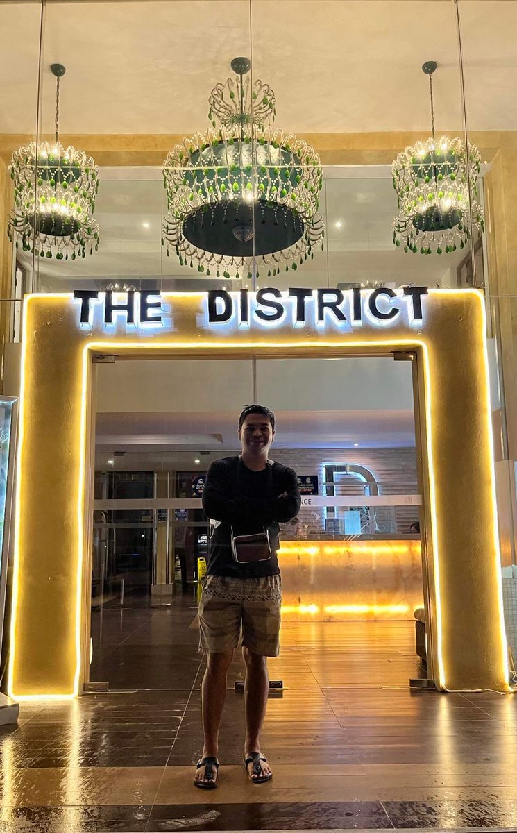 xeryoso_ako's tweet photo. Signal no.1 here sa Boracay.but still a Happy Birthday.π
Thanks G!
#BirthdayBora
#HelpAklan
#HelpAntique https://t.co/3CW0lL3xCB