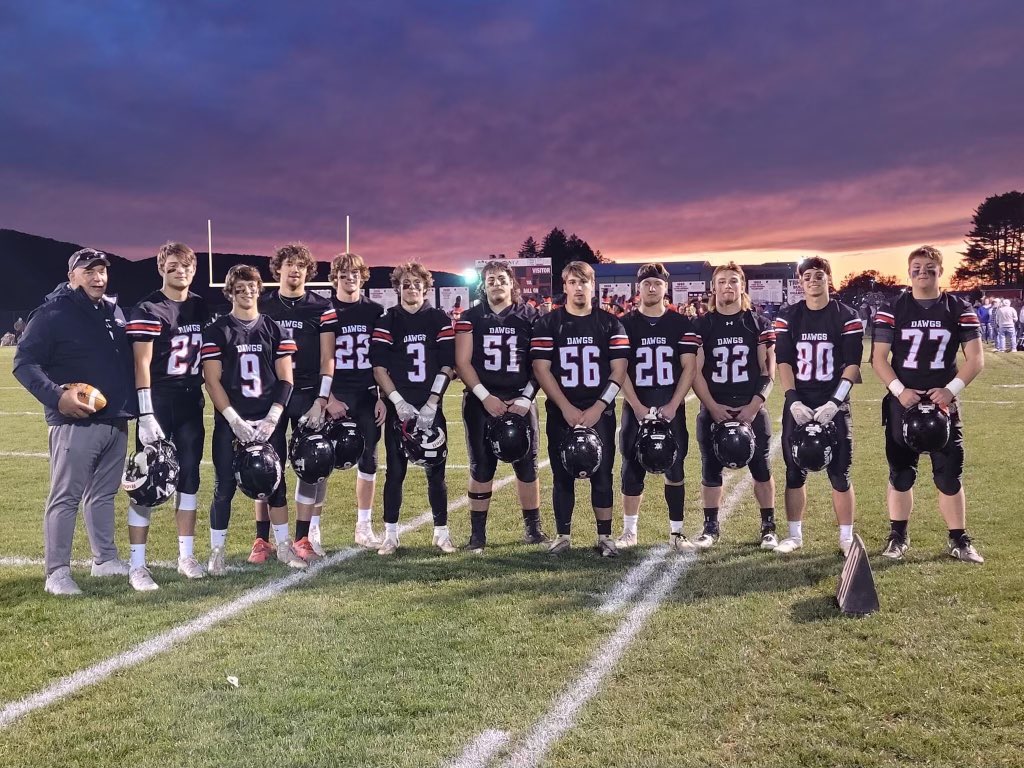 TriValley Athletics on Twitter "Senior Night for the Dawgs! Thanks