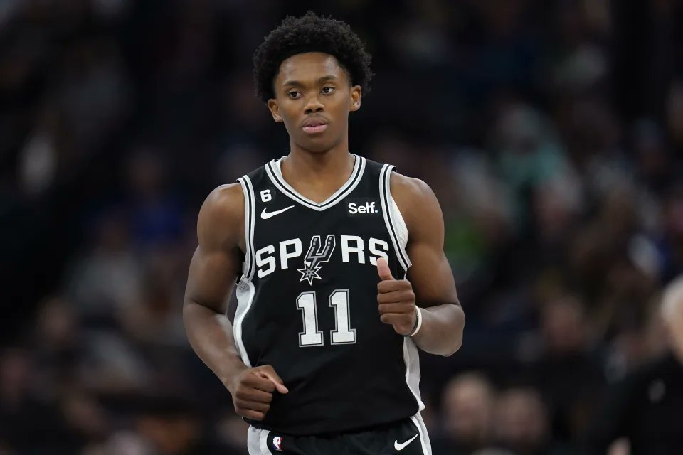 Spurs suddenly waive Joshua Primo, their 2021 first-round draft pick. ➡️ yhoo.it/3gIlbHQ