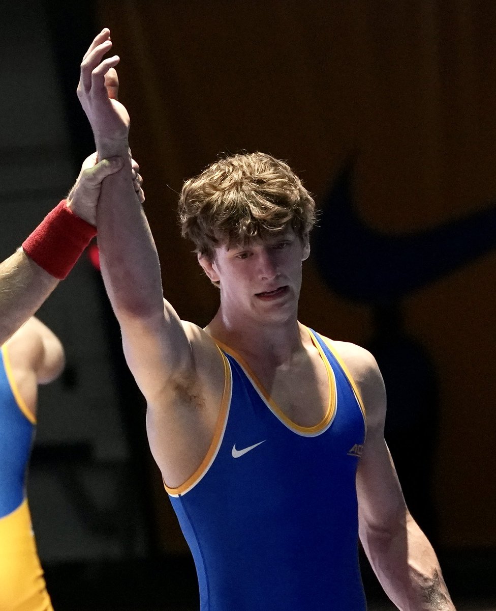 Shutout win for <a href="/BriarPriest/">Briar Priest</a> 🔥

141: 5-0 decision over Emory Taylor

#H2P » #PINZBURGH