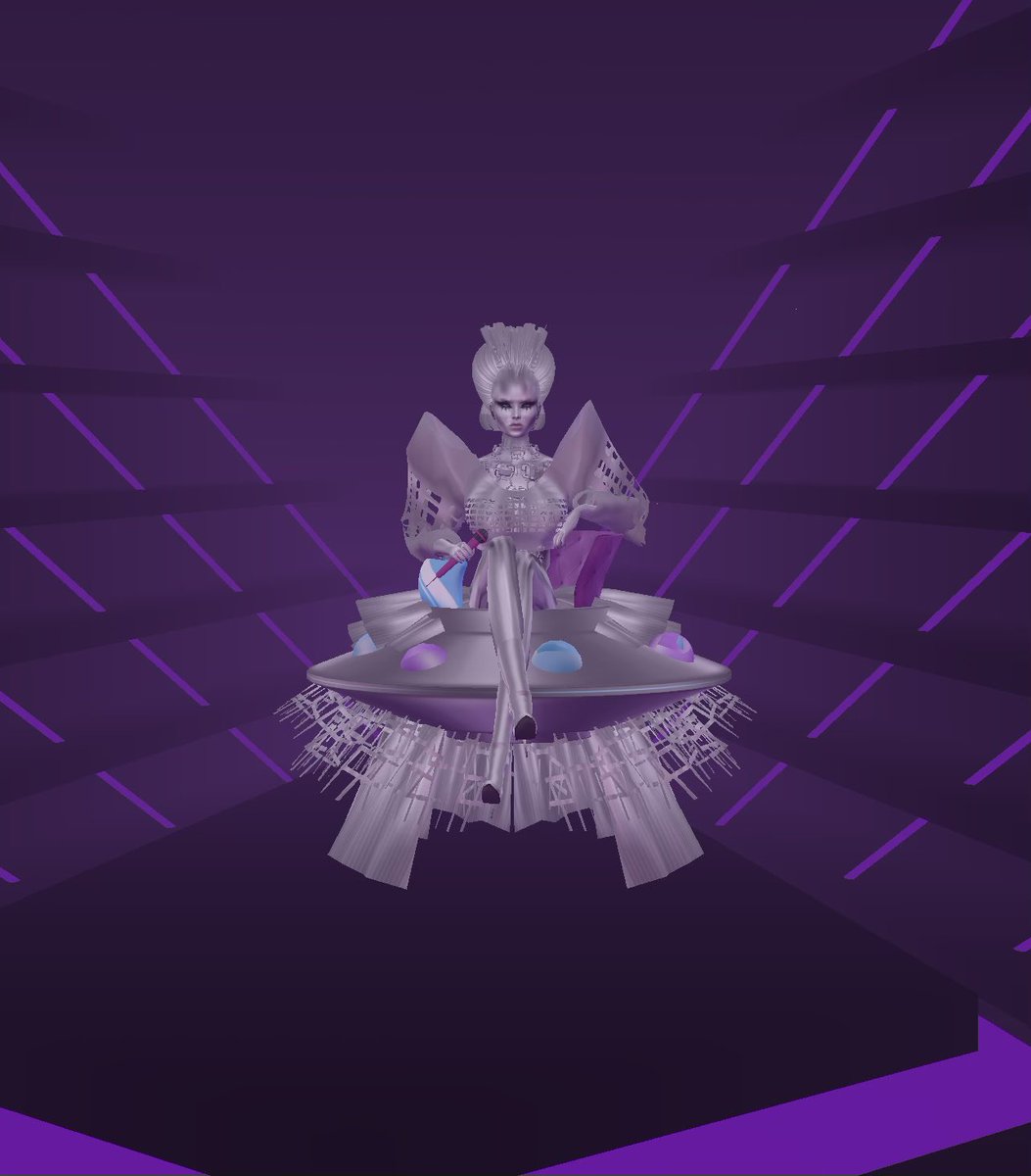 vivibridoux's tweet photo. SHEโS ARRIVED! @itsvenusdemilo is back to introduce the next award โ #TopCollaboration #2032BBMAs ๐ https://t.co/pOW2N64lJj