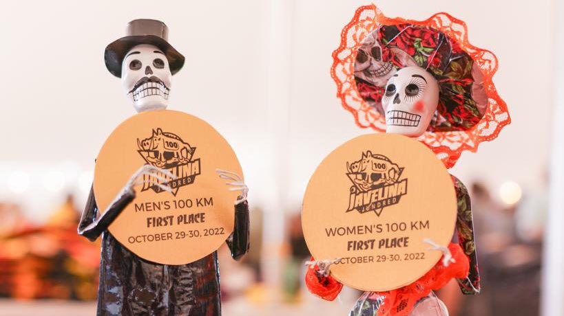 JavelinaJundred's tweet photo. Make no bones about it, the race starts at 6:00am! 

Jere’s the live link if you’d like to keep track of your favorite misfit! 

https://t.co/ePfIPcZOp5

📸 @scottrokisphoto https://t.co/rVleYYbsK1