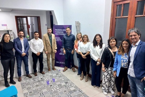 FerSpinuzza's tweet photo. Nuestro deber y desafío es trabajar por los derechos de las infancias y juventudes. Vamos por ese camino💪🏼.

En San Luis le decimos NO al Grooming ❌✋🏼 https://t.co/LS4B1MEFgH