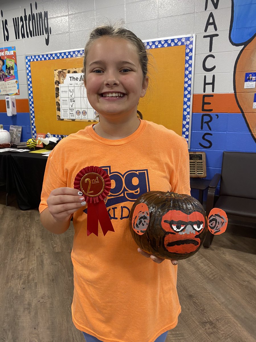 Congratulations to all of our Carve Out Time To Read Pumpkin Decorating contest winners! Everyone did an amazing job 🎃👻🎃