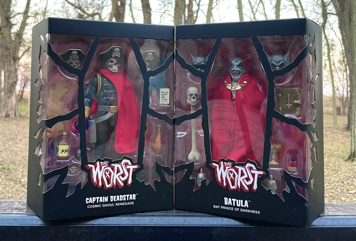 VeebsToys's tweet photo. This spooky season is about to be #TheWorst.
#super7 #super7ultimates #ultimatesfigures #batula #captaindeadstar #fwoosh #thefwoosh https://t.co/GwIXZcSMs4