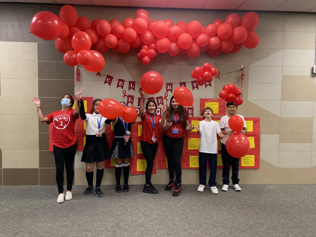 AP_MrsBaez's tweet photo. Knights Red Ribbon Week- @NorthbrookMS #RedRibbonWeek @SBISD https://t.co/kMuvdCrOhG