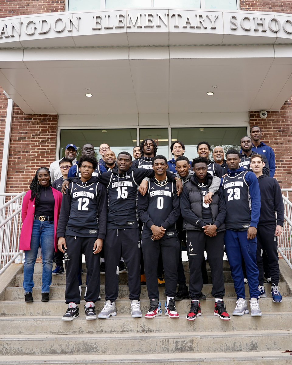 GeorgetownHoops's tweet photo. Without question, the best part of our day was spending time with the students of Langdon Elementary School!

Enjoy that new court - but remember it all starts in the classroom!

#hoyasaxa 🏀📚 https://t.co/KvVTHlzDiB