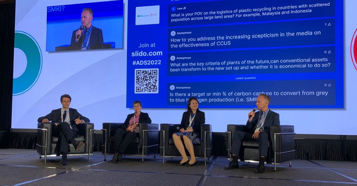 EMR_Automation's tweet photo. Emerson's Amy Loi joined industry thought leaders today at the #ADSARTC2022 forum on “Creating an energy efficiency action plan for the plants of the future”. Learn more about the #sustainability solutions she shared. #asiandownstreamsummit https://t.co/1PAj3LsV3S https://t.co/4FVb656Mnk