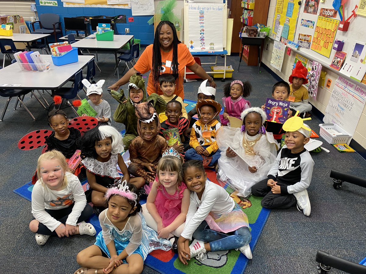 Mrs_ABetts's tweet photo. Had so much fun being #creepycarrots  and seeing all these fun book characters parade the halls! 🥕 https://t.co/MCKiF7p9IM
