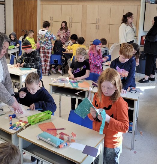 Part 2 of our #creepycarrot activities!  Painted paper, collaboration, and so much engagement!  #RCDSBArts <a href="/CentralRCDSB/">Central Public School - RCDSB</a> #RCDSB