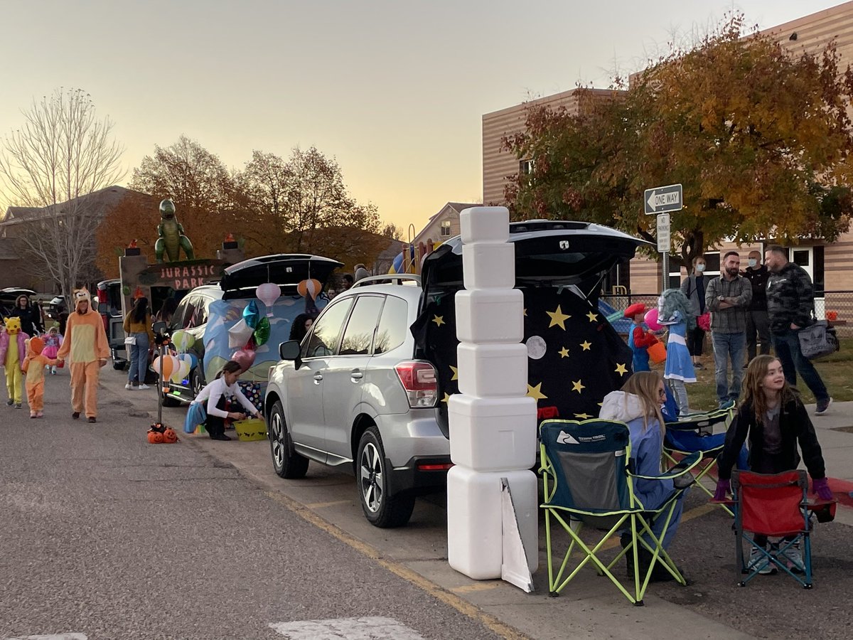 CoyoteRidge_PTO's tweet photo. CRE PTO is *so* excited to welcome our community back to Falloween! We have 17 cars signed up for Trunk or Treat, so our students will be taking home a haul tonight!! https://t.co/ILdMbOZdpE