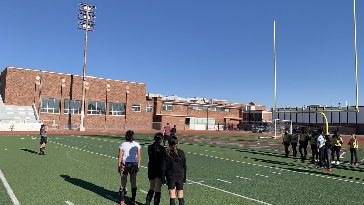 Big thank you to <a href="/enevarez99/">enevarez</a> and the <a href="/Ysleta_W_Soccer/">YsletaWomen’sSoccer</a> for inviting us to practice at the reservation today and showing some new drills to the future Lady Indians!! BowUp!! 🏹🏹  @Gonzalez_YMS <a href="/YsletaHS/">Ysleta HS</a> <a href="/YsletaMS/">Ysleta Middle School</a> <a href="/YsletaSports/">Ysleta HS Athletics</a>