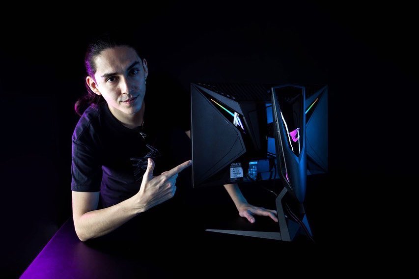 RAINMAKER_fps's tweet image. Les presento mi monitor 🖥️

El @AORUSLATAM FI25F es el me acompaña en el campo de batalla, con un panel IPS con 0.4ms de latencia y una taza de refresco de 240hz hace que experimentes un juego súper rápido y lleno de color. El monitor de las lluvias!

#RainAhead⛈️