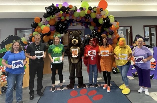 Even with the rain, we still had a great time passing out candy for our Bear Branch Bears today❣️🐻💙👻 #loveouradmin