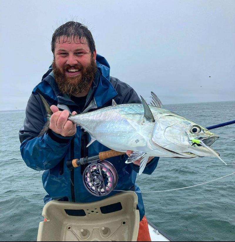 Saltwateronfly's tweet photo. That's pretty nice, 
@randy_schmidt14
The fall run seems to be peaking with this new moon, big albies in the downpours all morning with @kluned ! #fallrun #falsealbacore #albies #saltwaterflyfishing #sageflyfish #stormr #ctfishing #flyfishing https://t.co/5EHosXLoOp