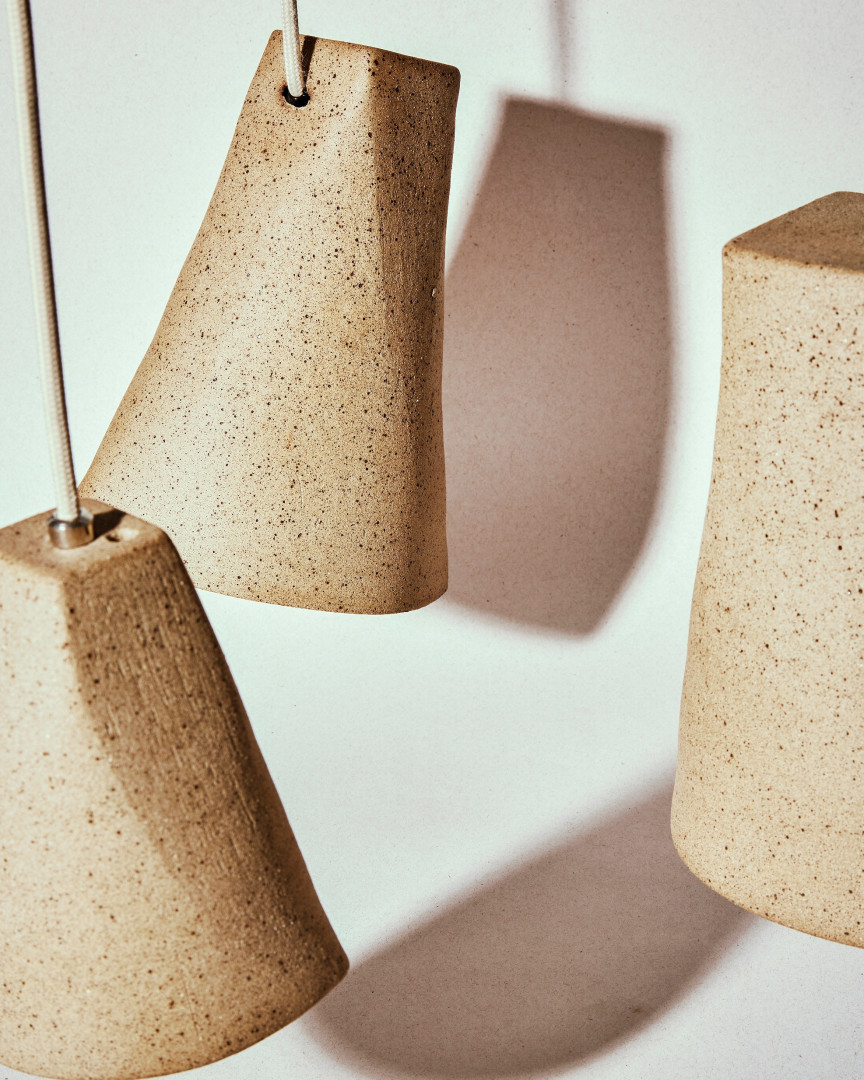 lalampe's tweet photo. Detalhe dos lustres Campana criados em parceria com a loja @ceramicaecia, aqui na... https://t.co/BGAcZe3jla https://t.co/hLdeVnun0W