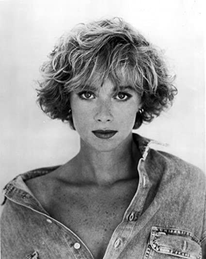 Happy birthday Lauren Holly. My favorite film with Holly is Beautiful girls. 