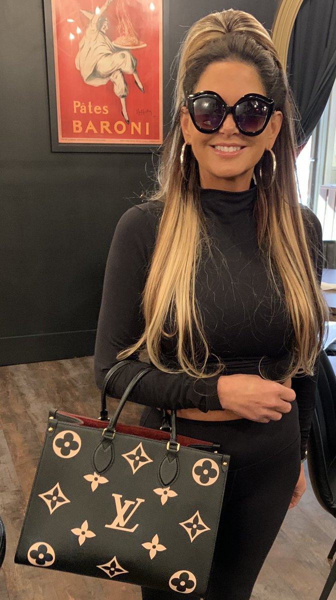 Had lunch with my daughter. ⁦<a href="/JenJenB1/">Jennifer Montgomery</a>⁩