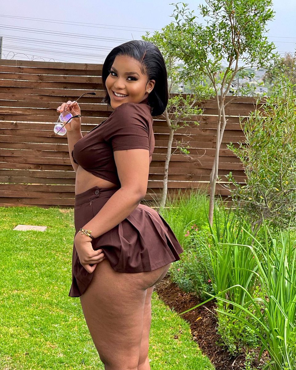 dee_Monney_'s tweet image. snapchat.com/add/deemoney00…