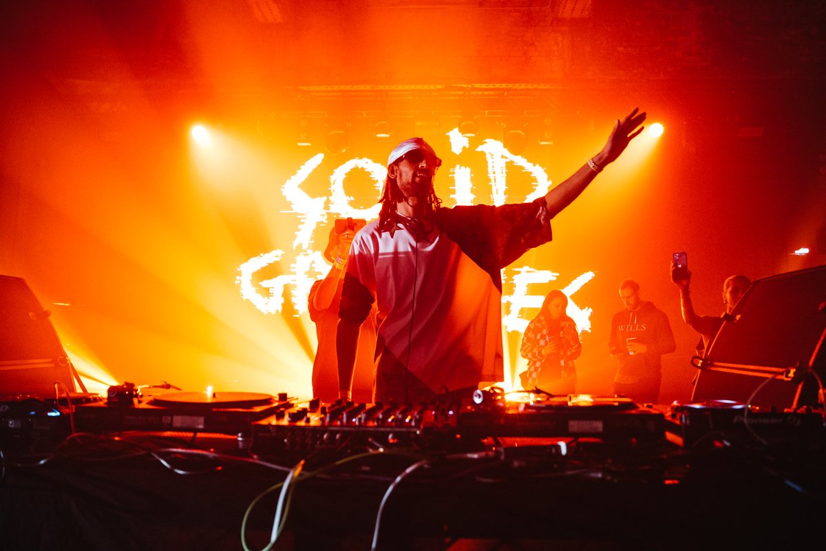 WHP22 /// SOLID GROOVES - LIGHTS UP

📸 - Gemma Parker