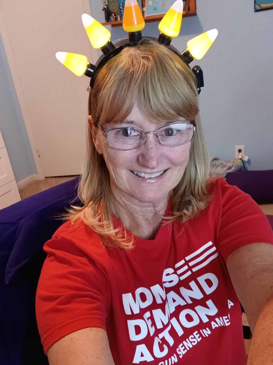 KSchellSoFla's tweet image. Text banking is fun! Text EVENT to 644-33 and join @MomsDemand Weekend of Action to support #GunSenseCandidates b/c IT TAKES ALL OF US to #EndGunViolence