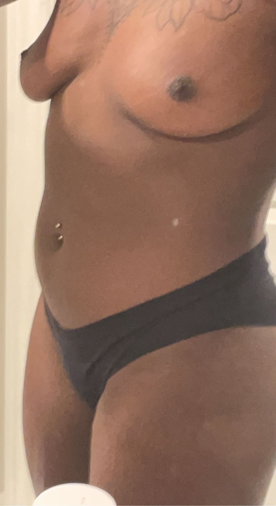 1 pic. My greatest asset. I will not be taking questions https://t.co/jztpz2Beog