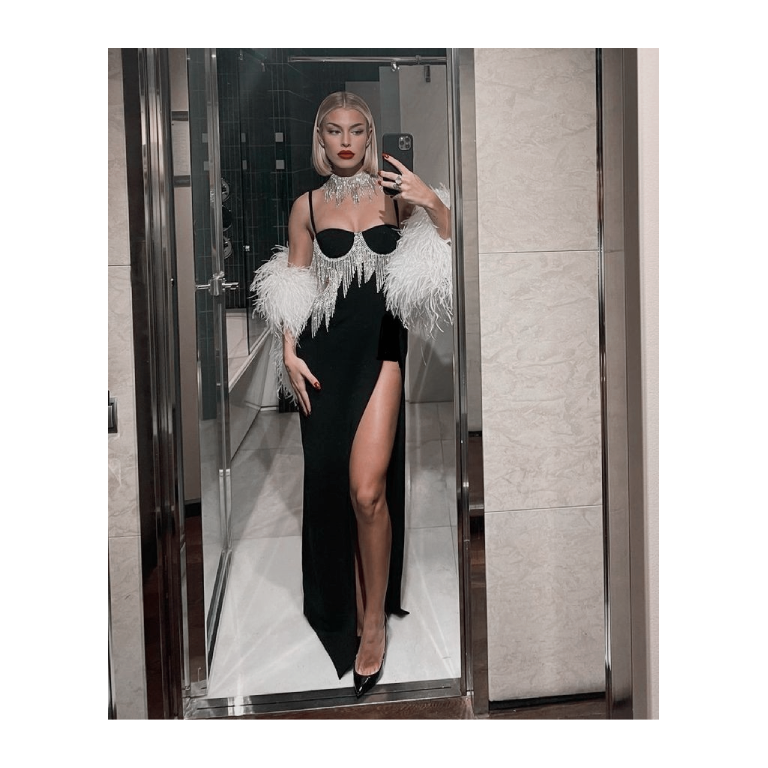 STZRGXRL's tweet photo. ⠀
⠀
⠀⠀⠀⠀⠀cɑuse   eveɾʏ   nıghᴛ    ı’m   𝓽.𝒂𝒍𝒌𝒊𝒏𝒈
⠀⠀⠀⠀⠀ 𓈒    ˚   𓈒     ˚ ⠀🌙     ᴛo   ᴛhe   𝐌O♡︎N

⠀⠀⠀⠀⠀ https://t.co/8Wk2Xou8ei