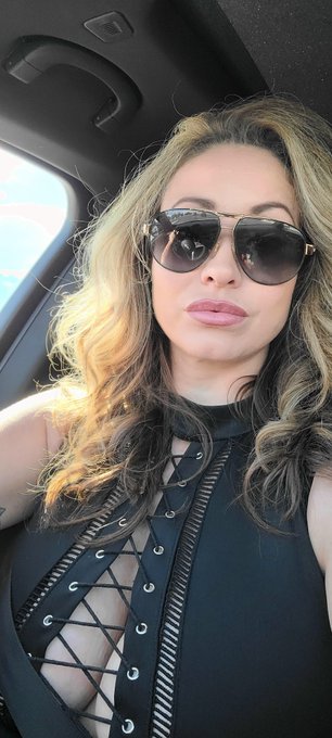 I could just ride you... ✌🍆🔥🔥 https://t.co/aEM4SwDSuG<a href="/tag/tittytuesday"class="tags"><span>#tittytuesday</span></a>