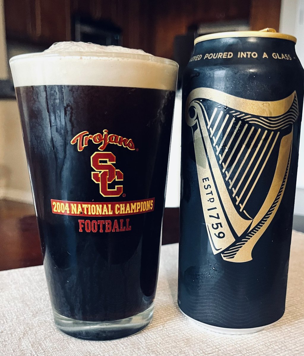 RJellyman's tweet photo. @JonMontag @ColumbusBrewing @BurgeonBeer @StoneBrewing @Senor_Greezy @cellmavin @zappafaye @badhopper @TammyJaben @JohanBBT @GoodOlSnoopy @dzyngrl Sorry folks. Nothing else to say but #Claassic #nuffSaid https://t.co/Oiz79Me6Fq