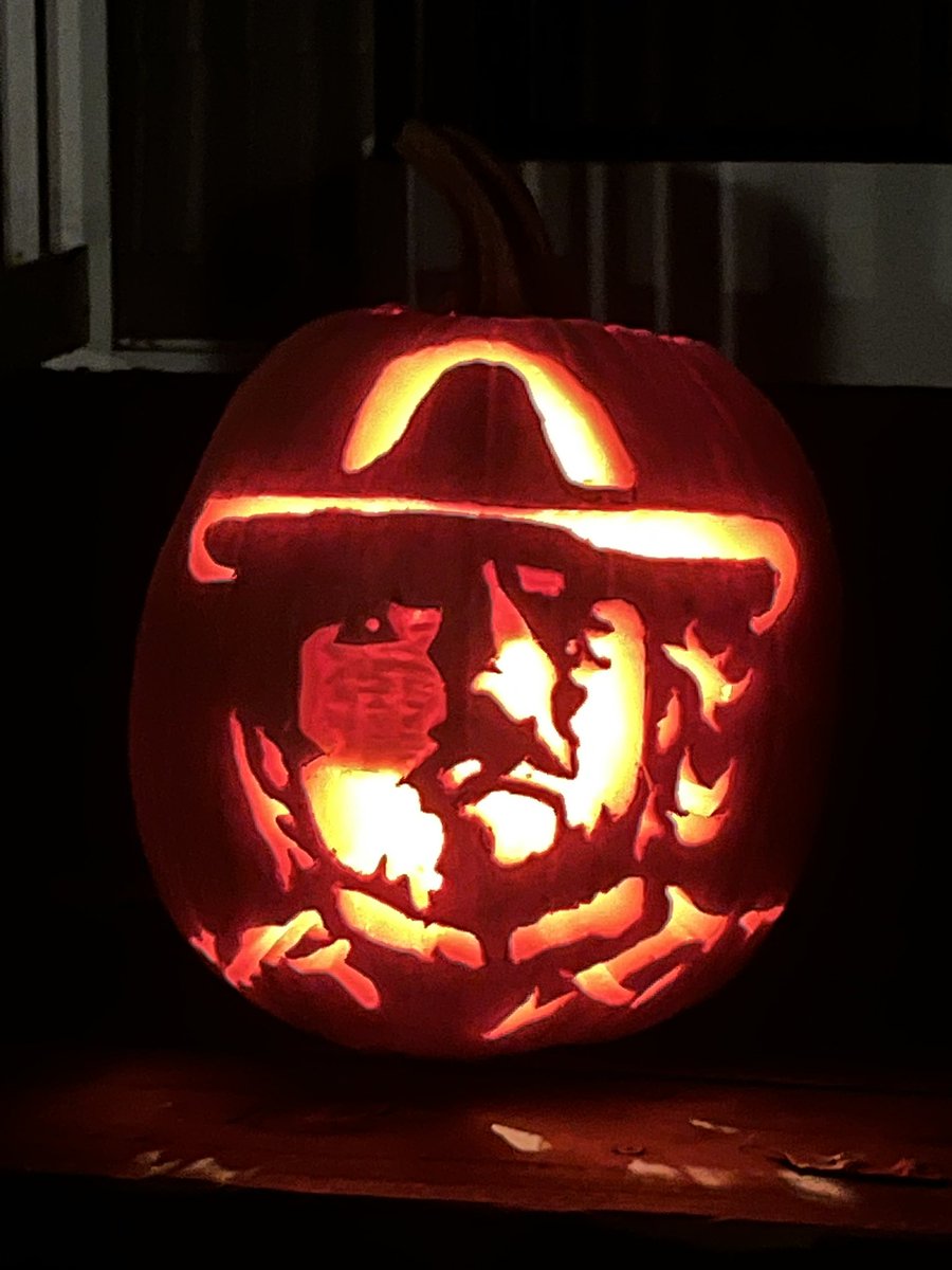 This is what happens when the Chair takes over the Twitter feed to show off his annual pumpkin carving (once again proving that cutting ain’t that difficult) Happy Halloween! <a href="/GWSurgery/">GW Surgery</a>