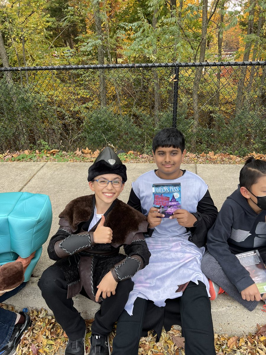 Miss Gray tweet media