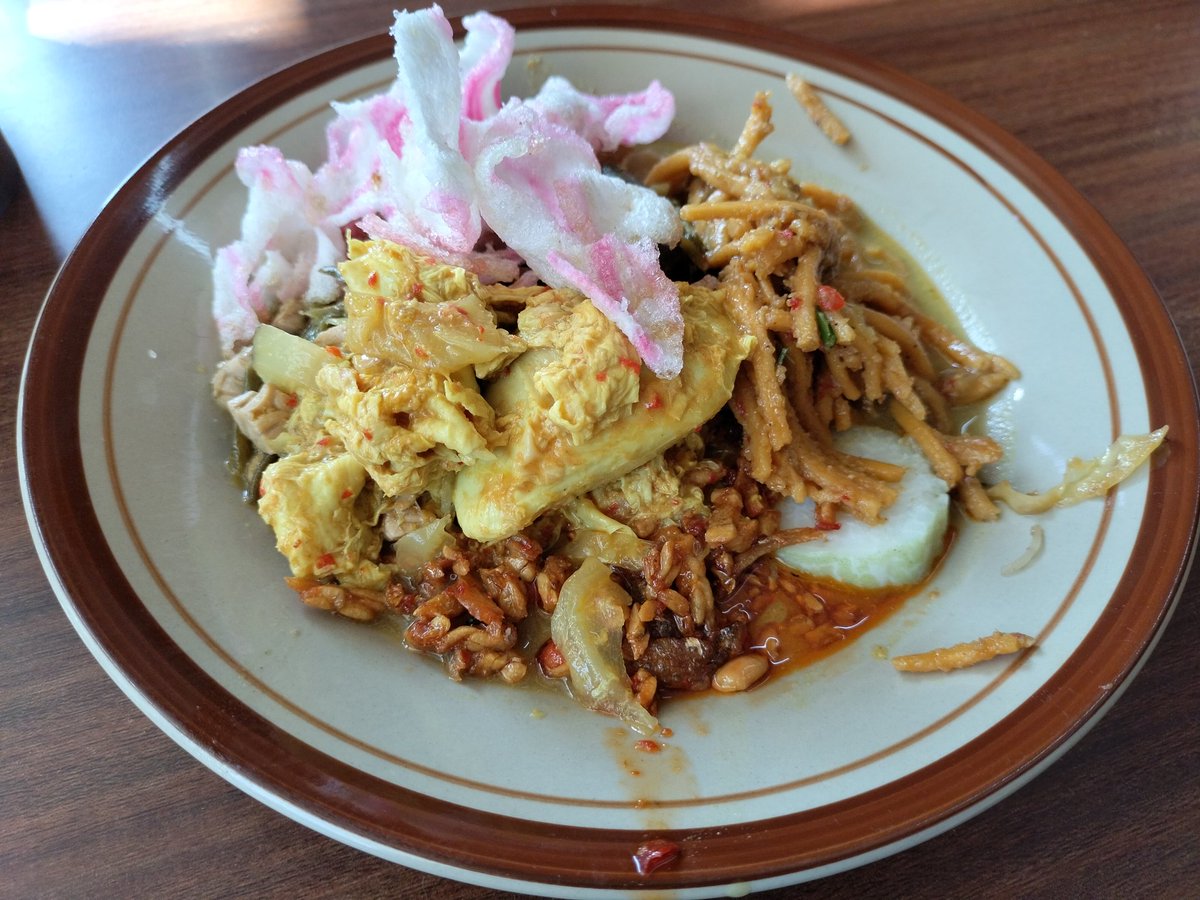 Cok ko rasai dulu... Lontong Medan🙂