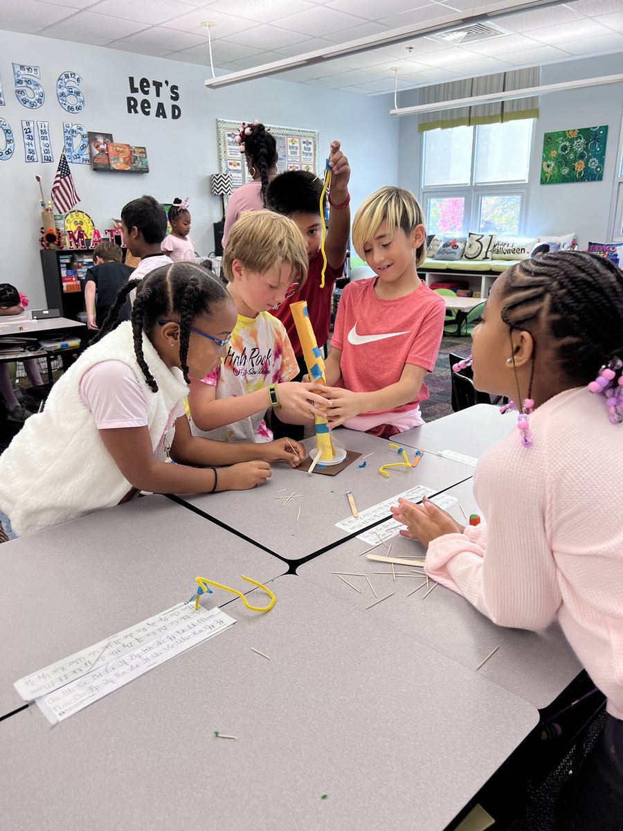 MsRaquelPaulino's tweet photo. @tammytechbailey @Natalie_STEAM @artsyeducator @PSPrincipalWA @WAPrimaryAP @WoodwardAcademy Blessed to be part of an active learning community. https://t.co/yRI0koYS35