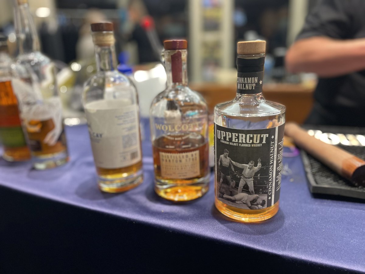 UppercutWhiskey's tweet photo. Had a great night as a sponsor of “Whiskey, Wheels, and Watches” in Ladue MO last night. #whiskey #Uppercut #packsapunch https://t.co/jXHCHUbyPr