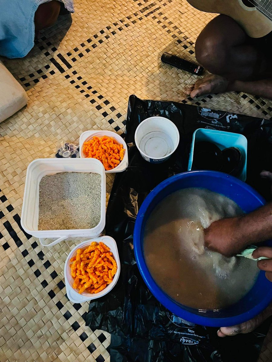 NeillRayne's tweet image. First thing on a Saturday