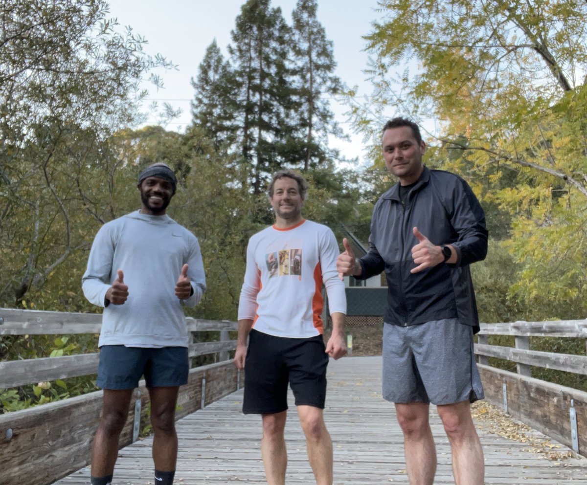 Sunrise 4 miler at Edgewood this morning! 🌅#PRrun <a href="/Carbon/">Carbon</a>