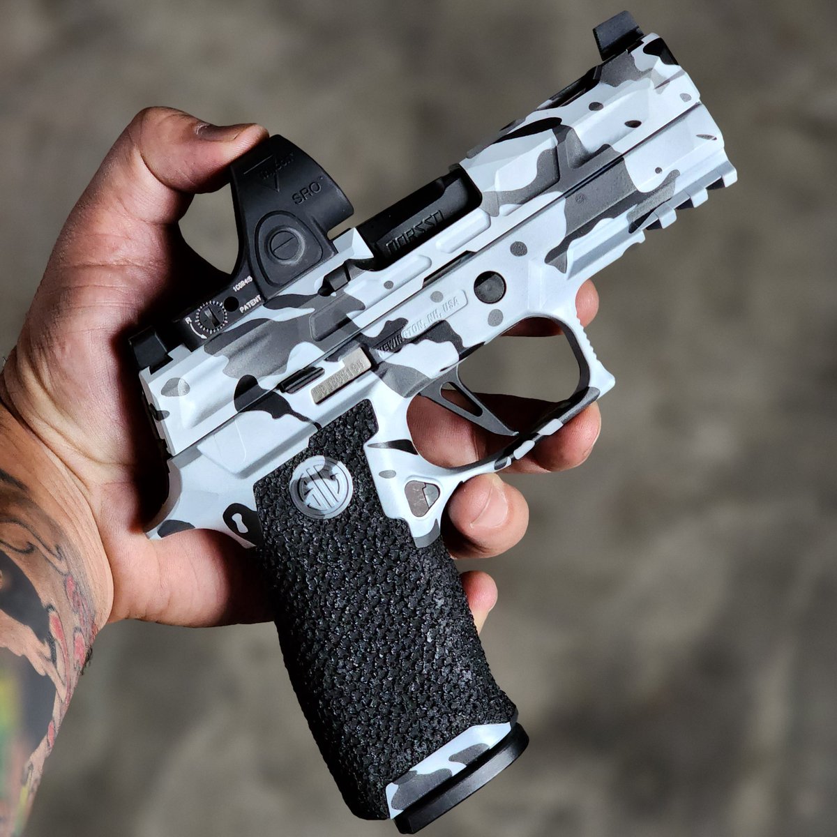 Davemodz's tweet photo. Oh that alpine camo all over this Pinnacle 320 is too much 🔥 #davemodzcustoms #sigsauer #p320 #apache #norsso #idaho https://t.co/0JevnWoh16