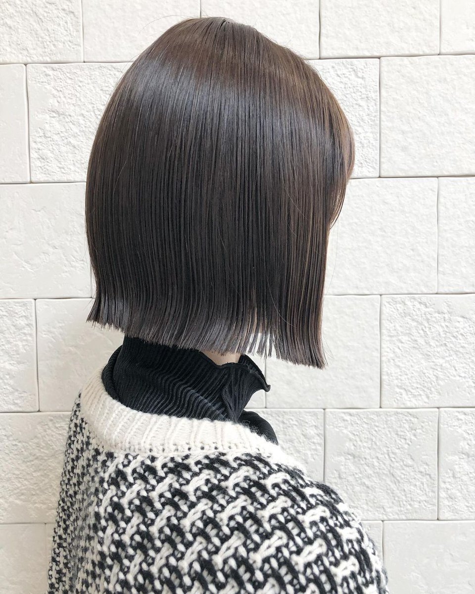 首が見えるくらい切ってどうぞ