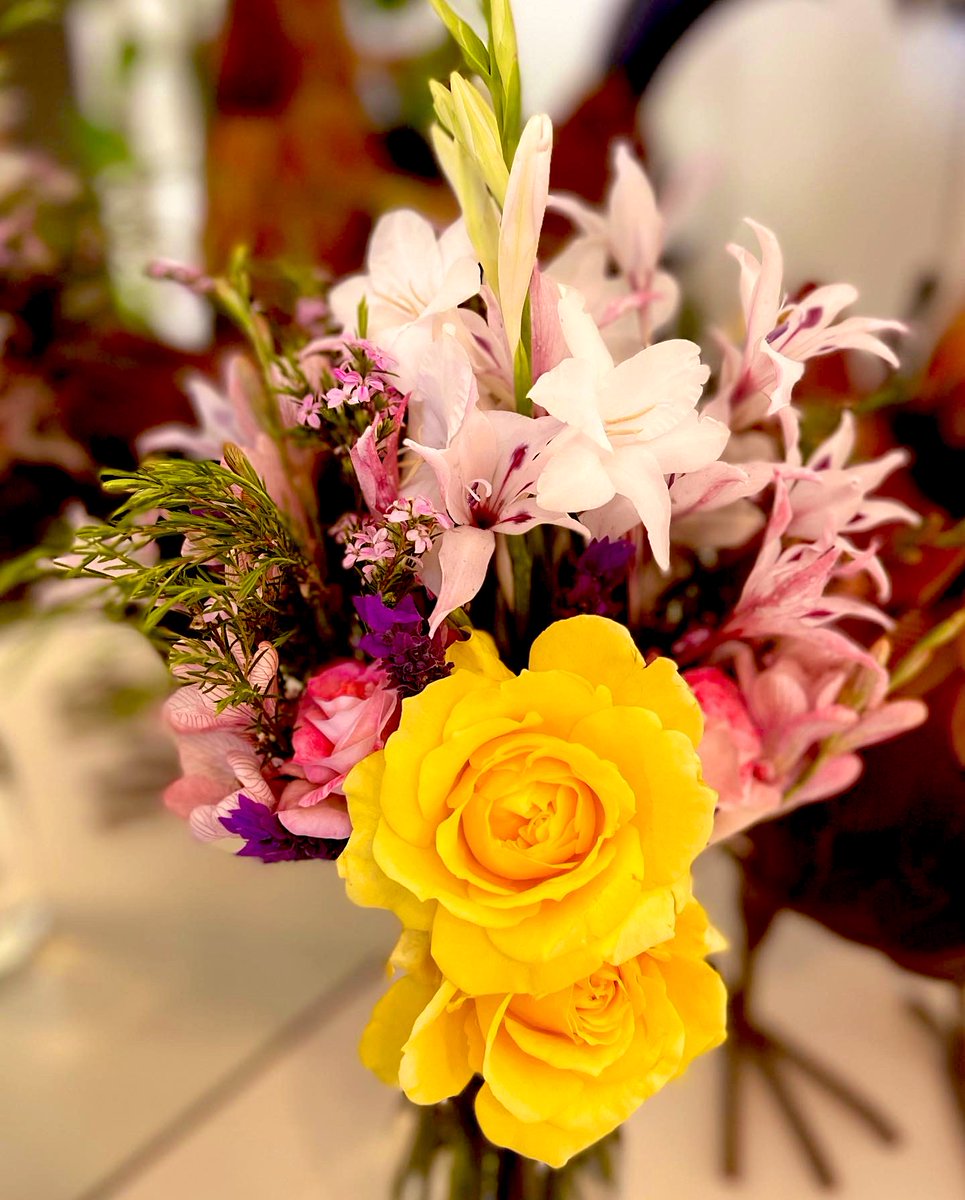 Flowers from the garden. Alas many had been and gone by the time I got back from my holiday so didn’t have quite as much to work with. Still, happy with the result.