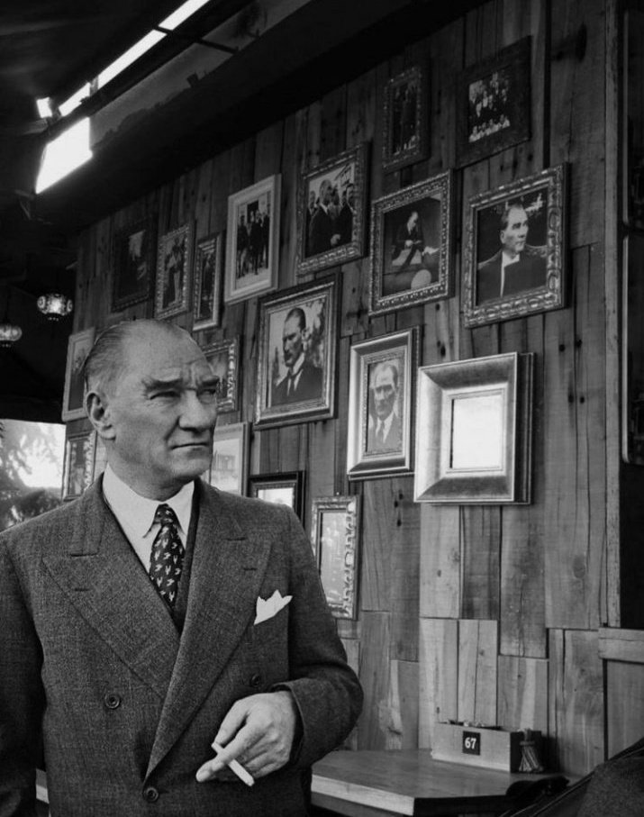 busertokk's tweet photo. Ey yükselen yeni nesil! İstikbal sizsiniz. Cumhuriyeti biz kurduk, onu yükseltecek ve yaşatacak sizsiniz. #MustafaKemalAtatürk
#29EkimCumhiyetBayramımız https://t.co/klDkMOu9u1