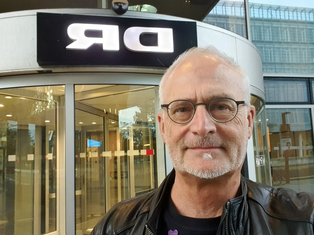Nis Peter Nissen (@nispeternissen) on Twitter photo Stop de lange ventetider på demensudredning er en mustopgave for Folketinget efter valget <a href="/larsloekke/">Lars Løkke Rasmussen</a> <a href="/PiaOlsen/">Pia Olsen Dyhr</a> <a href="/Heunicke/">Magnus Heunicke</a> <a href="/JakobEllemann/">Jakob Ellemann-Jensen</a> @SorenPape <a href="/sofiecn/">Sofie Carsten Nielsen</a> #sundpol #dksund #fv22 alzheimer.dk/presse-politik… Stop de lange ventetider på demensudredning er en mustopgave for Folketinget efter valget <a href="/larsloekke/">Lars Løkke Rasmussen</a> <a href="/PiaOlsen/">Pia Olsen Dyhr</a> <a href="/Heunicke/">Magnus Heunicke</a> <a href="/JakobEllemann/">Jakob Ellemann-Jensen</a> @SorenPape <a href="/sofiecn/">Sofie Carsten Nielsen</a> #sundpol #dksund #fv22 alzheimer.dk/presse-politik…