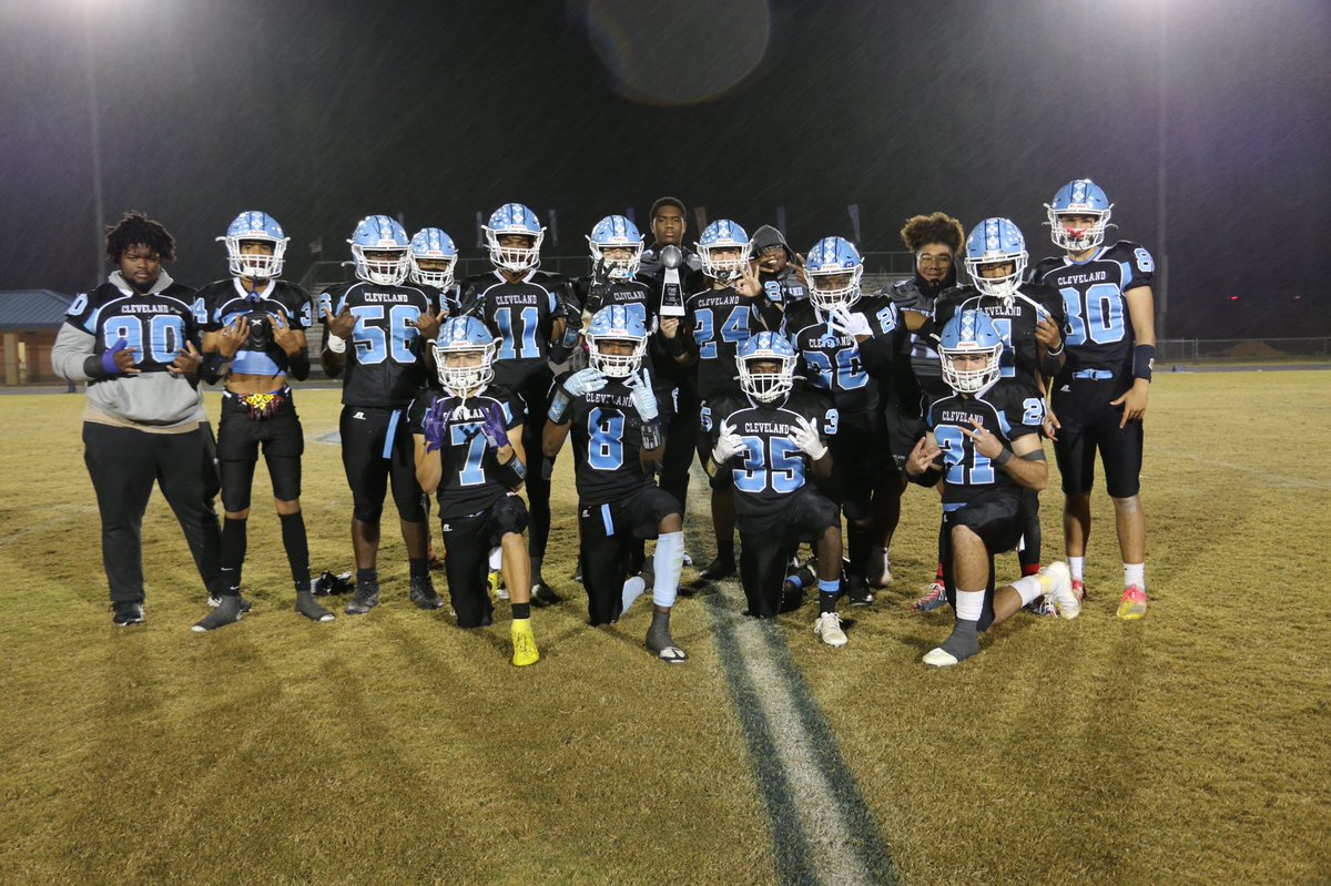 Hung out with <a href="/cvhsftbl/">Cleveland Football</a> for their Senior night as they hosted <a href="/ClaytonCometsFB/">Clayton HS Football</a>.  Pictures say it all!! <a href="/TheOfficialCvHS/">Cleveland High NC</a> <a href="/HairrJenna/">Jenna Sauls Hairr</a>