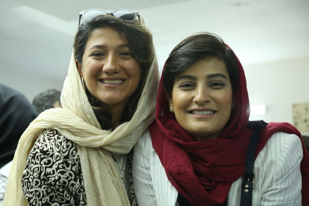 Very worrying ! Iran has accused journalists, Niloufar Hamedi & Elaheh Mohammadi of being trained U.S. agents. Hamedi was among the first to report on #Mahsamini’ s hospitalization & Mohammadi covered Amini’s funeral. They did their job. #journalismisnotacrime