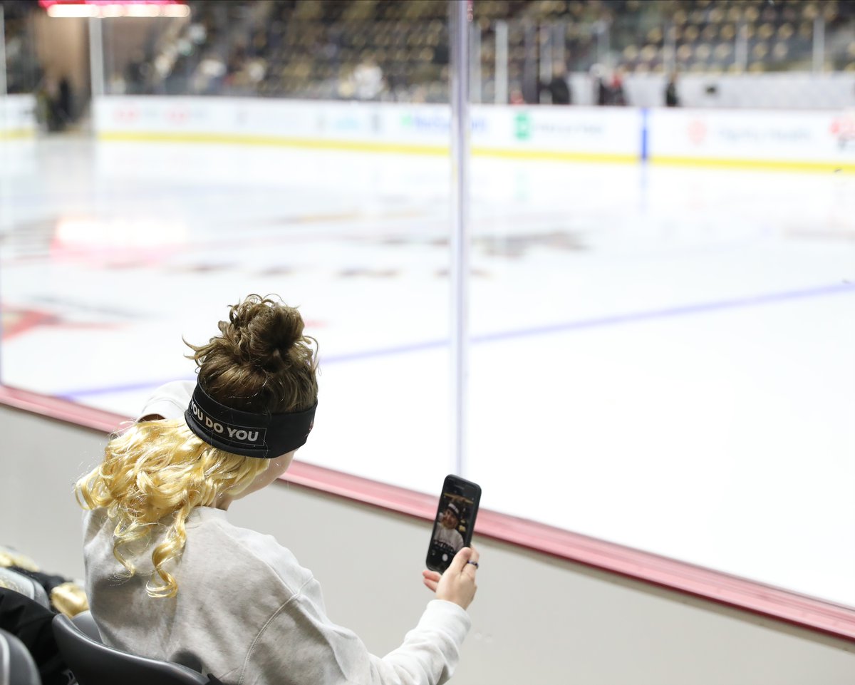 NHL on Twitter "The mullets are out in full force in Arizona. 😂"
