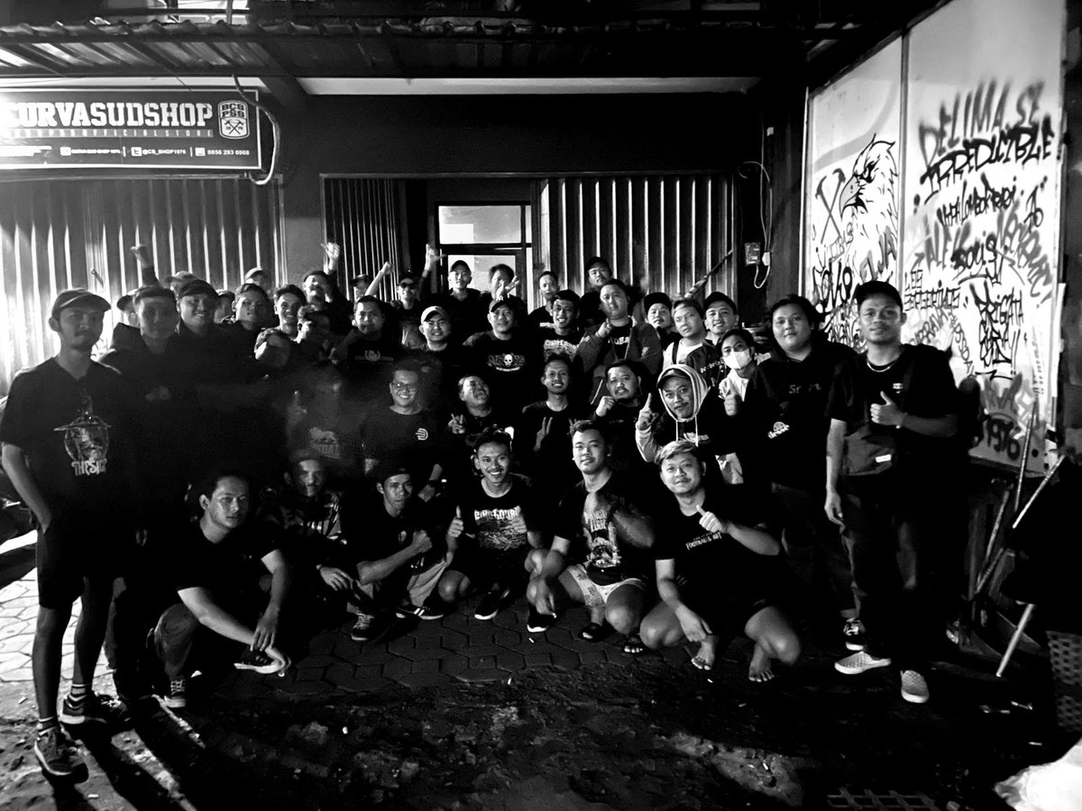 Persaudaraan yang kembali terjalin, terimakasih atas sambutan hangatnya <a href="/BCSxPSS_1976/">Brigata Curva Sud</a> .
Sleman, 28 Oktober 2022 🧡💚