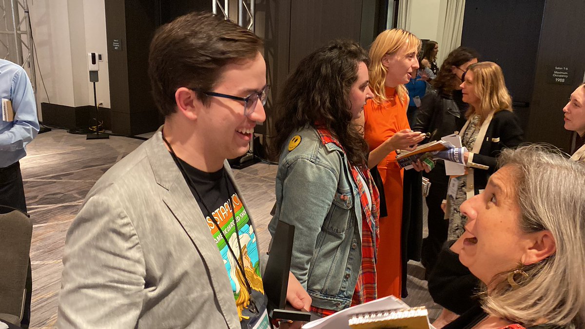 So pumped for <a href="/SamHoisington/">Sam Hoisington</a> and <a href="/hksperl/">Hayley ✨</a> at <a href="/MadisonMinutes/">Madison Minutes</a> who won <a href="/LIONPubs/">LION Publishers</a> Community Member of the Year award tonight!