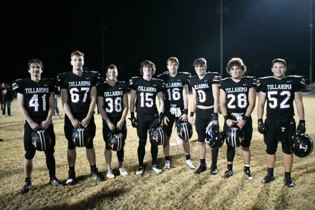 ErinNDouglas10's tweet photo. FINAL: Tullahoma defeats Glencliff 49-0. Congratulations to Tullahoma’s 2023 football seniors. https://t.co/Lug84wikjS