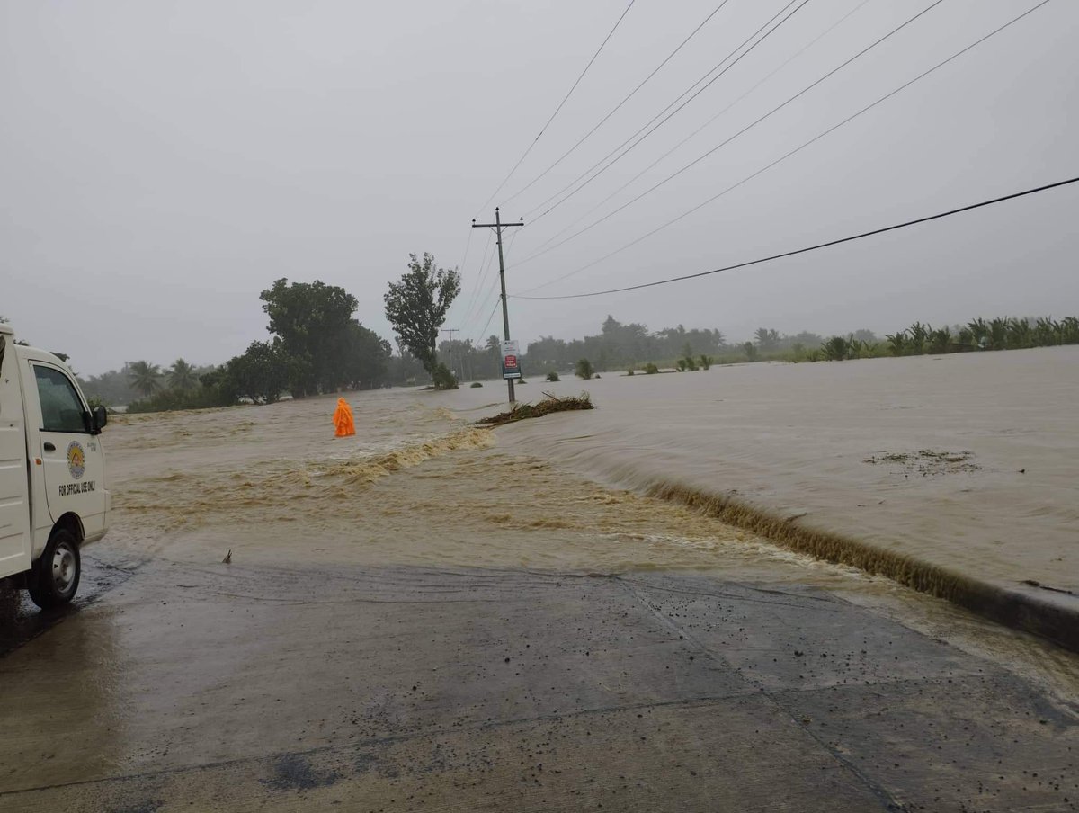 Atin_Panay's tweet image. A&apos;tintion!!!

A&apos;tin panay is accepting any form of donations (cash, goods, clothes, medicine, first aid kits, etc) that will help our affected kababayans.
Kapit-bisig tayo mga Kaps!

Gcash:0920 6180 811 
Ronalyn Malaga 
For good and others. Please drop at MDRRM CAPIZ.