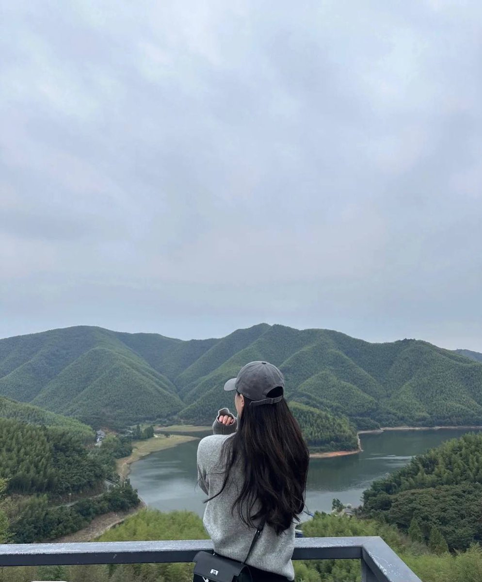 Hello, I wish you have nice day everyone.