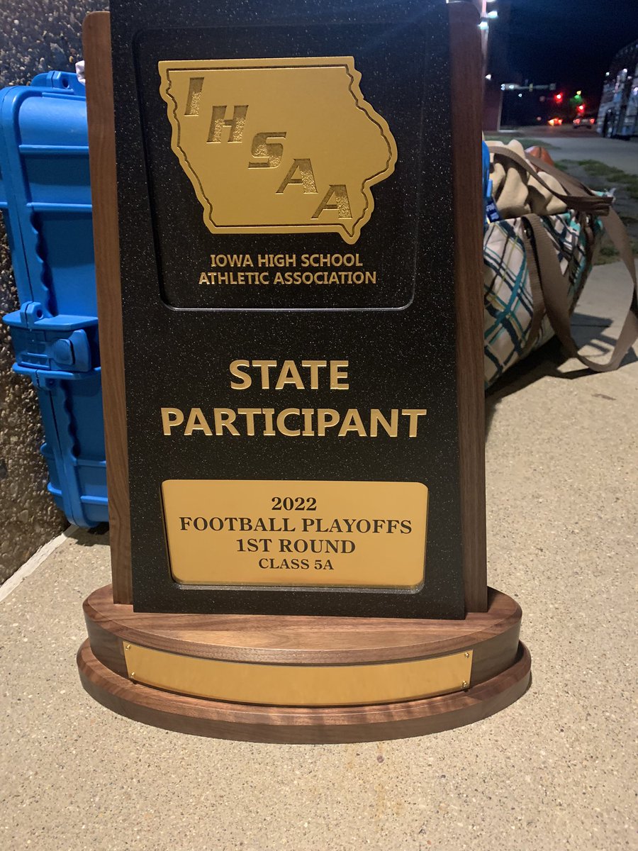 Congratulations to @sceastfootball on an incredible season. Isn’t a tougher team out there. Big thanks to fellow @BSNSPORTS sales pro Troy Jepsen for helping on the sideline tonight. #blackraiders